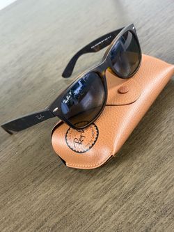 Ray-Ban Original Wayfarer shape (RB2140)