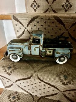 Vintage Metal Pick Up Truck 