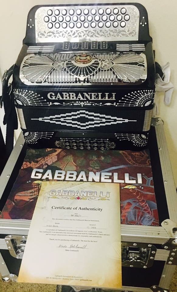 Gabbanelli Accordion Custom 5 Switch M400 EAD for Sale in San Antonio