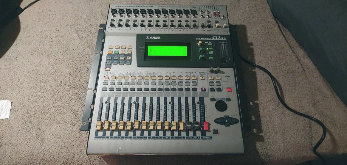 Yamaha mixing board