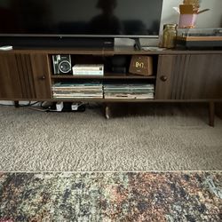Kassiani TV Stand