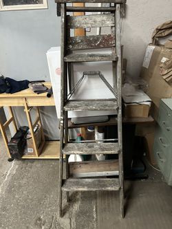 5 Foot Old Wooden Step Ladder