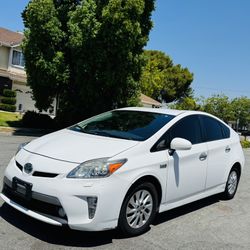 2014 Toyota Prius Plug In Hybrid 