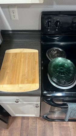 Wooden cut board and ikea glass plates