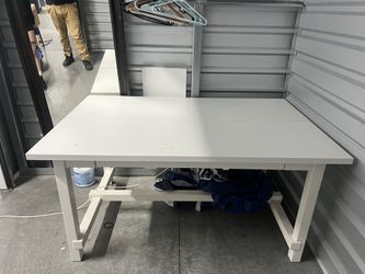 Table With 4 Chairs