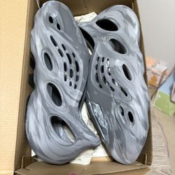 Size 12 - Adidas Yeezy Foam Runner RNR MX Granite 