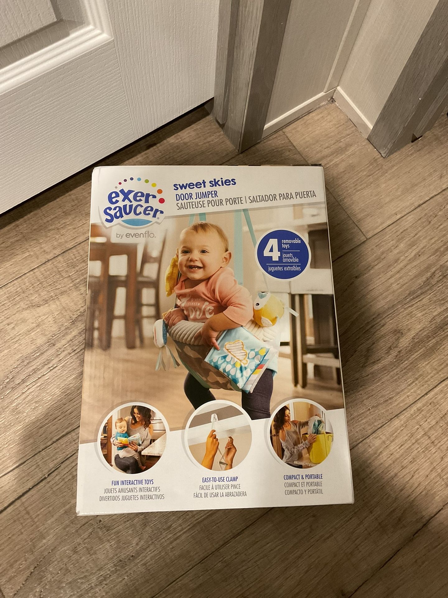 Evenflo Exersaucer Johnny Jumper Featuring Easy to Use Clamp Attachment for Quick and Tool Free Set Up and Adjustable Straps to Customize the Height f