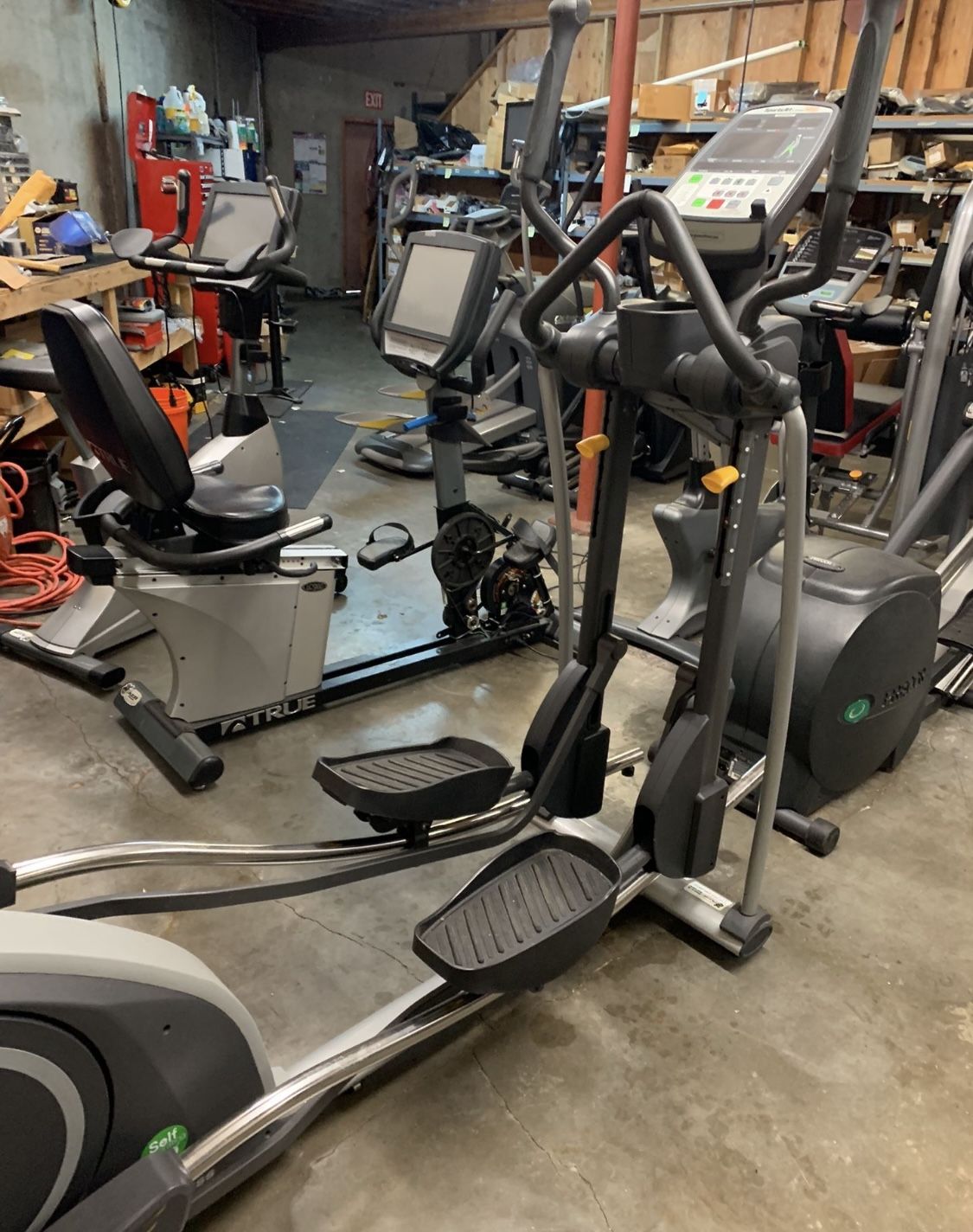Sports Art E822 Elliptical Only $100