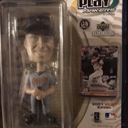 CAL RIPKEN JR. 2001 Upper Deck Play Makers Bobblehead
