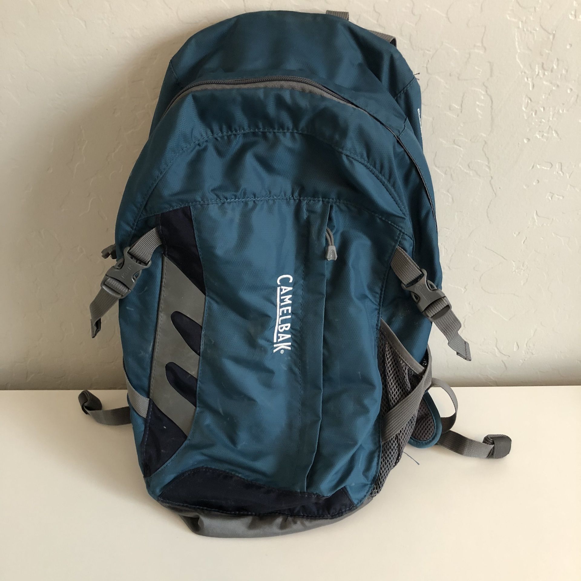 Camelbak Backpack + Hydration PBladder