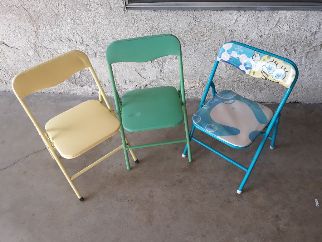 3 CHAIR FOR LITTLE KIDS