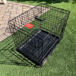 Medium Metal Dog Crate New With Divider