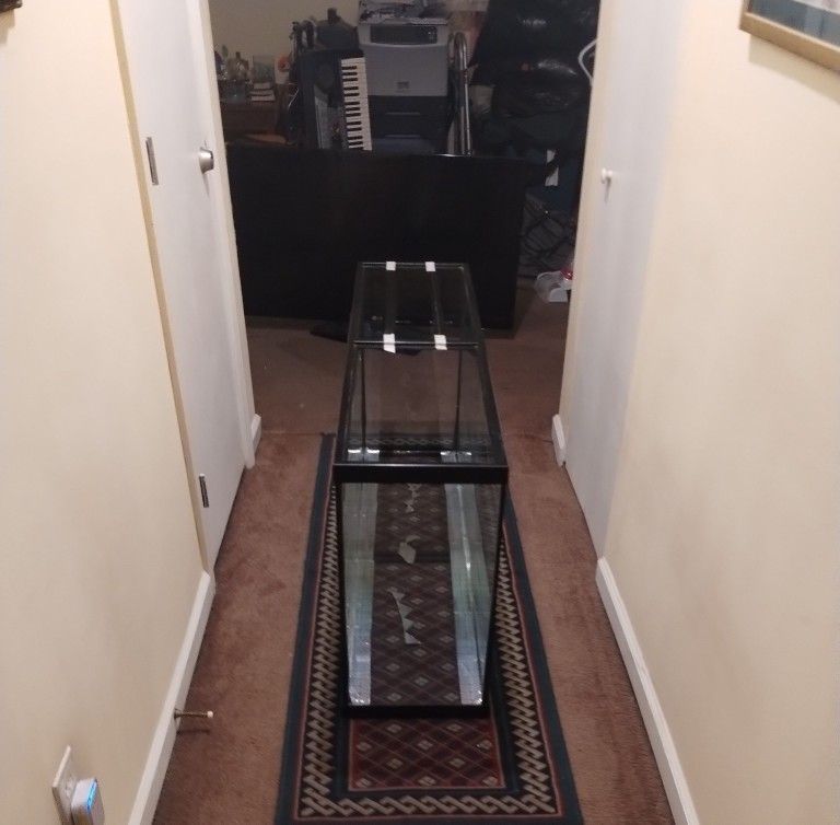 100 Gallon Fish Aquarium $175.00