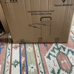 Vaunn Adjustable Bed Assist Rail