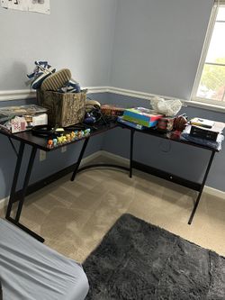 Desk FREE!!!