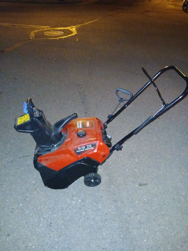 Toro 518 ZE Snow Blower