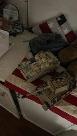 Lego tanks