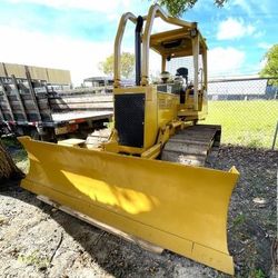 31103A4 TRACTOR CRAWLER DOZER D4C 
