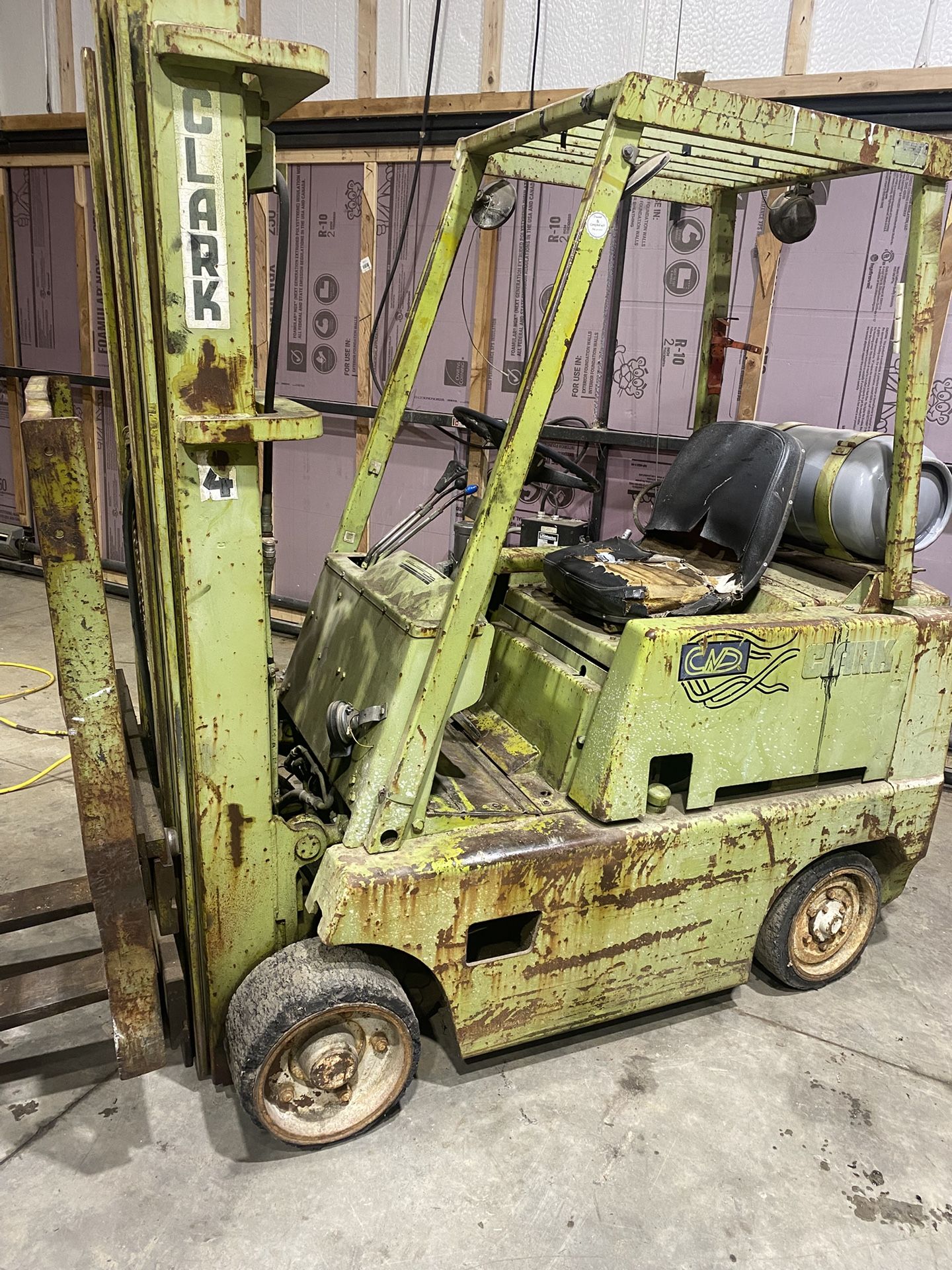 Clark Propane Forklift 5,000 ? Lb Lift Capacity