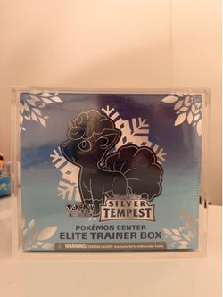 Silver tempest Pokemon Center Elite Trainer Box ETB + Acrylic Case