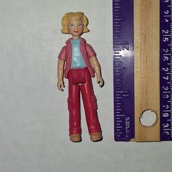 Fisher Price  Sweet Streets Dollhouse Blonde Girl Action Figure 