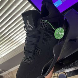 Jordan 4s