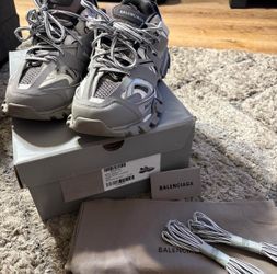 Grey Track Runners
