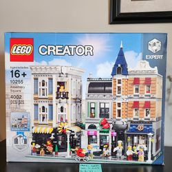 Lego Assembly Square (Hard To Find)