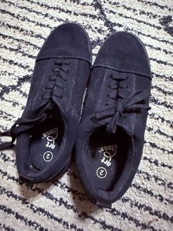 Black lace up shoes