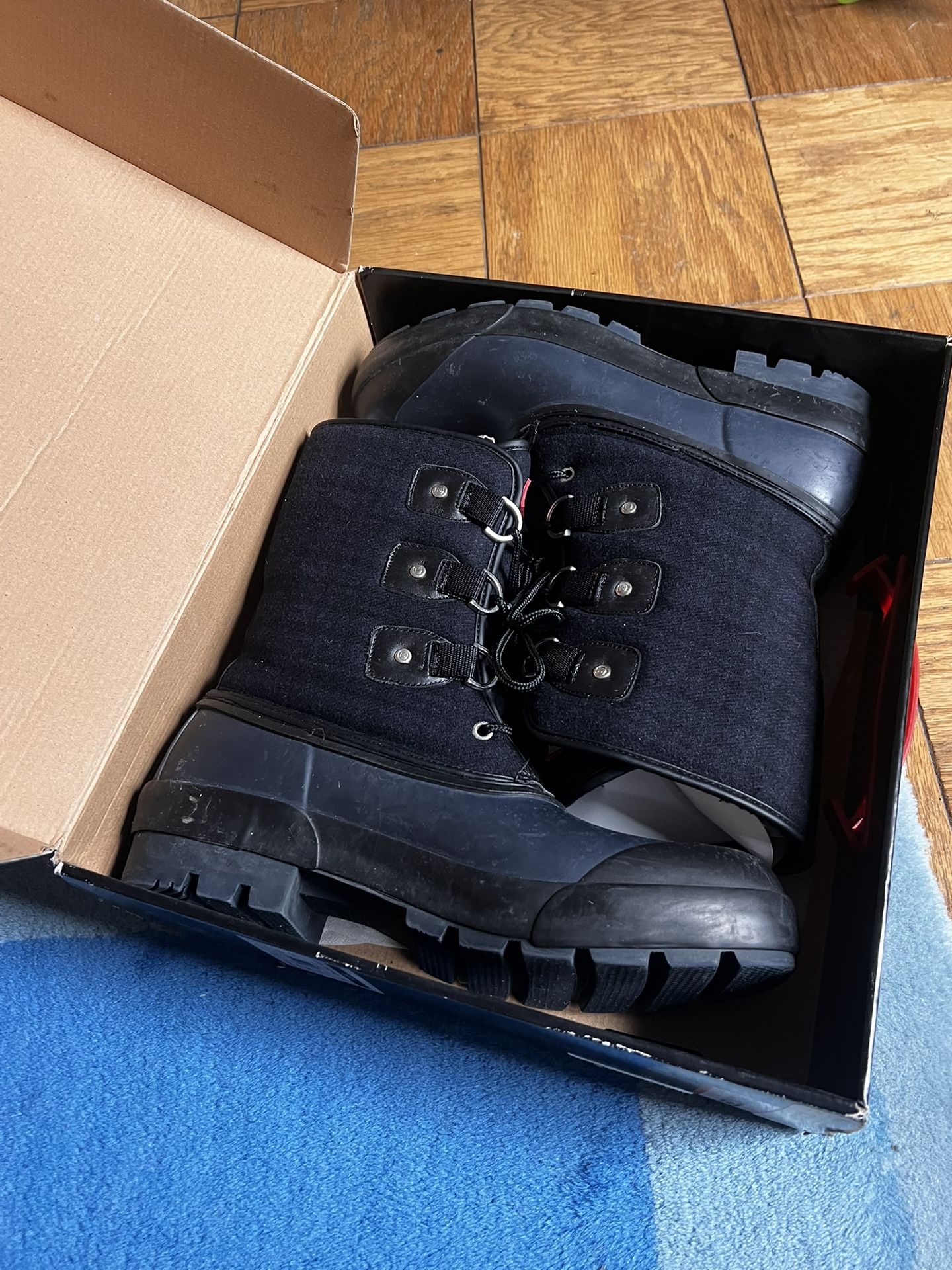 Hunter Booth Insulated Snow Duck Boot Size 12 Navy/Black