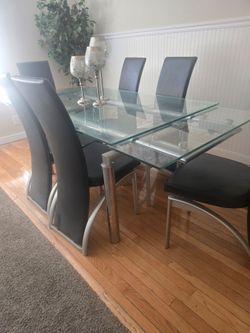 Dinning table