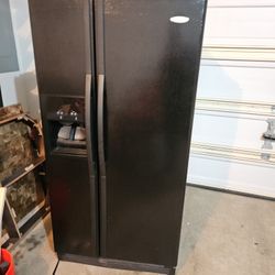 Refrigerator Black