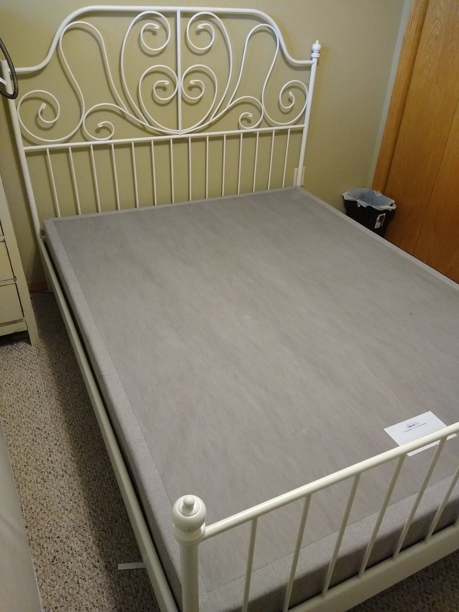 Ikea queen bed frame and Tempupedic bed base