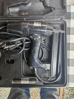 Electric nailer/tacker