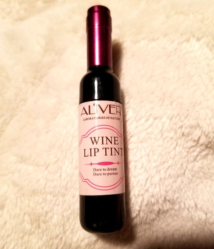 Lipstick tint