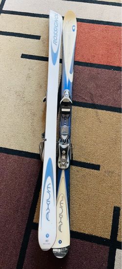 ROSSIGNOL AXIUM SKIS