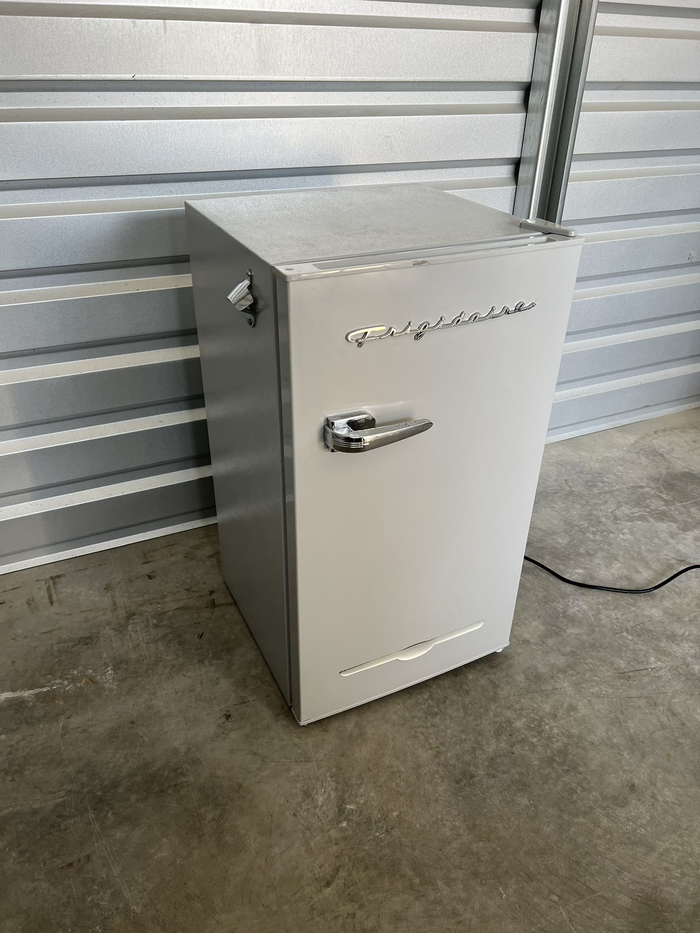 Frigidaire Mini fridge And Freezer With Side Bottle Opener
