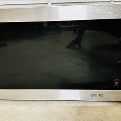 LG Microwave Oven 