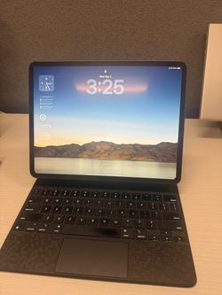 🔥 Apple iPad Pro 12.9” 4th Gen – 256GB + Magic Keyboard 🔥