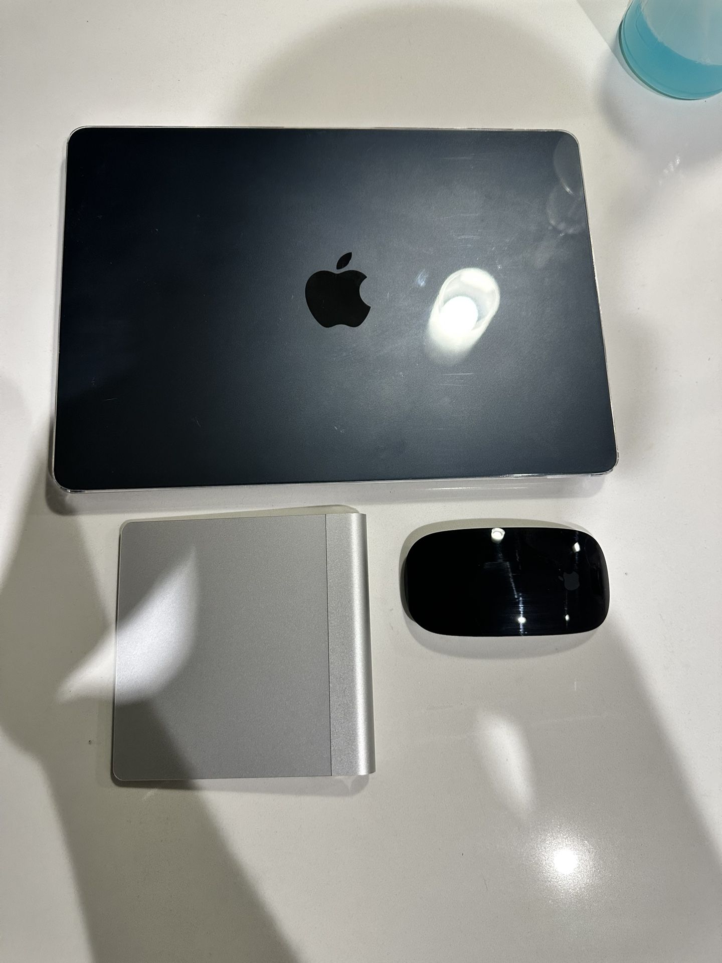 MacBook Air M2 13.6