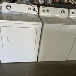 SET OF WASHER AND DRYER 