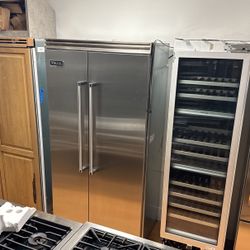 VIKING REFRIGERATOR 42” SIDE BY SIDE 