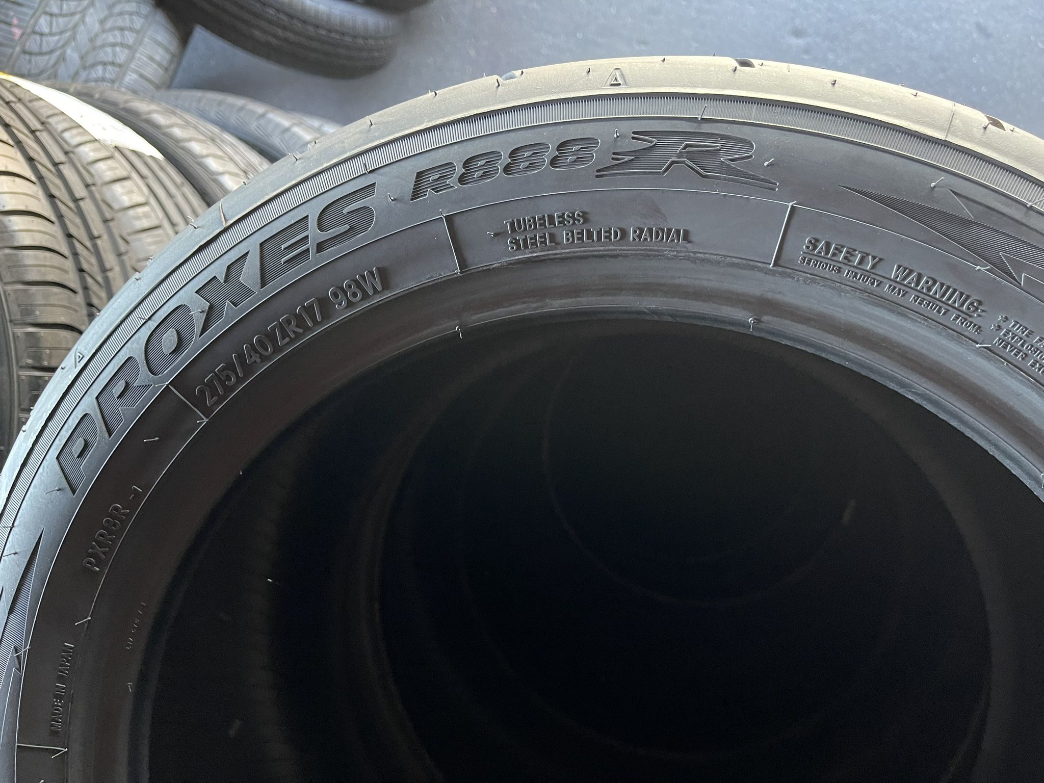 275 40 17 Toyo Proxes R888R for Sale in City Of Industry, CA - OfferUp