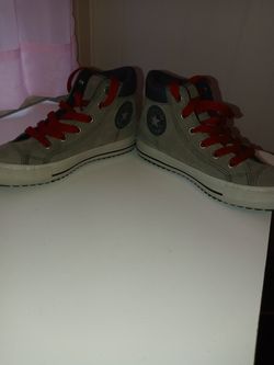 Chuck Taylor boots for grade school boys size2