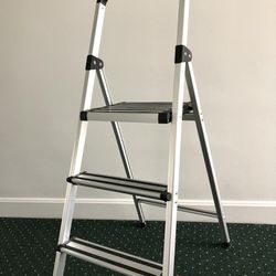 Aluminum 3-Step Folding Ladder