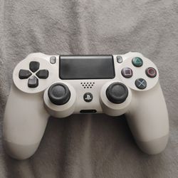 PS4 controller White