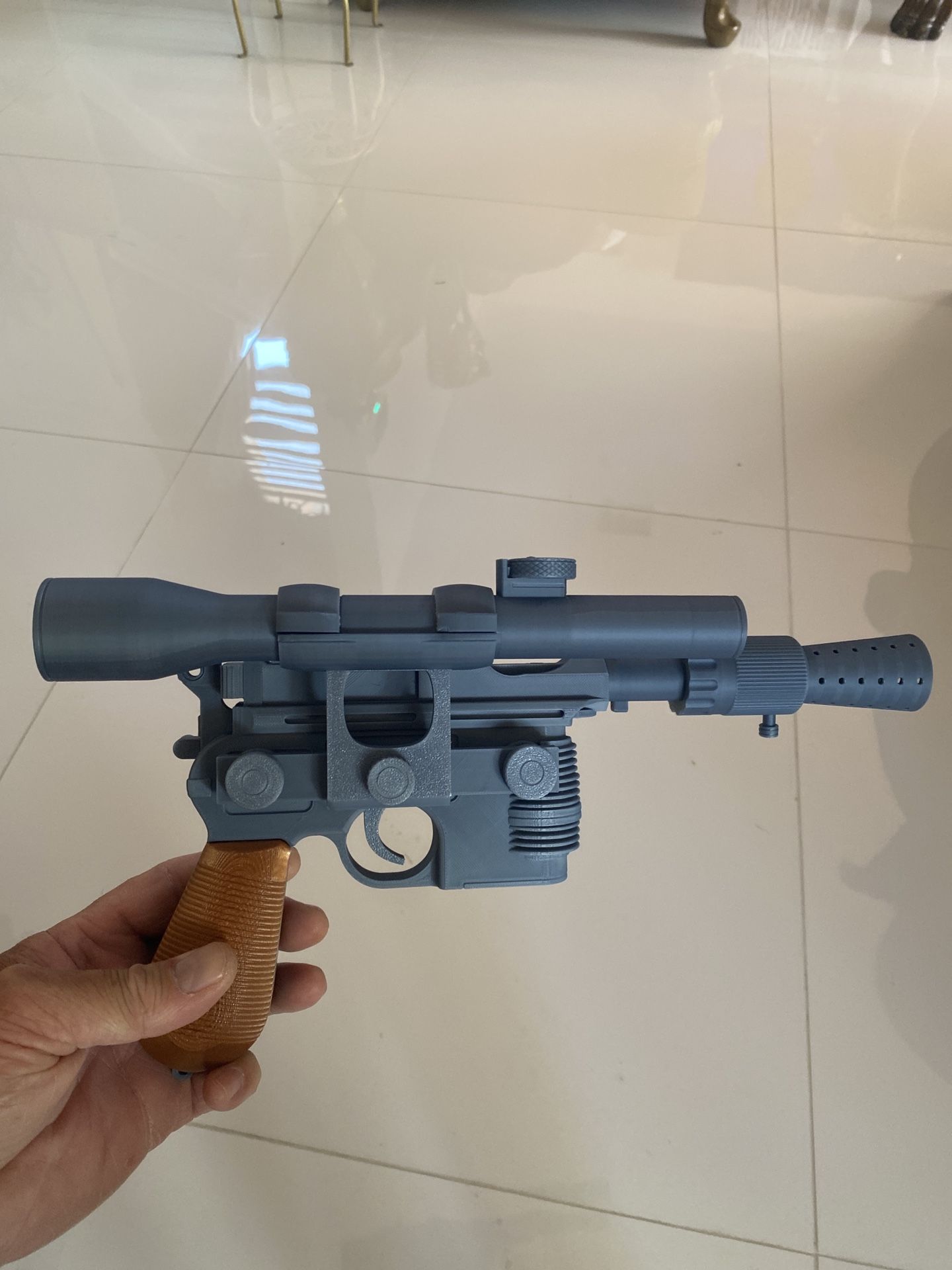 3D Printed DL-44 Sci-Fi Blaster Prop – Fan-Made Replica – Cosplay or Display