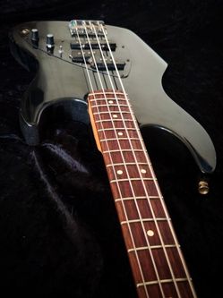 Fender USA Vintage JP90 Jazz Precision Bass 1991 Electric Guitar