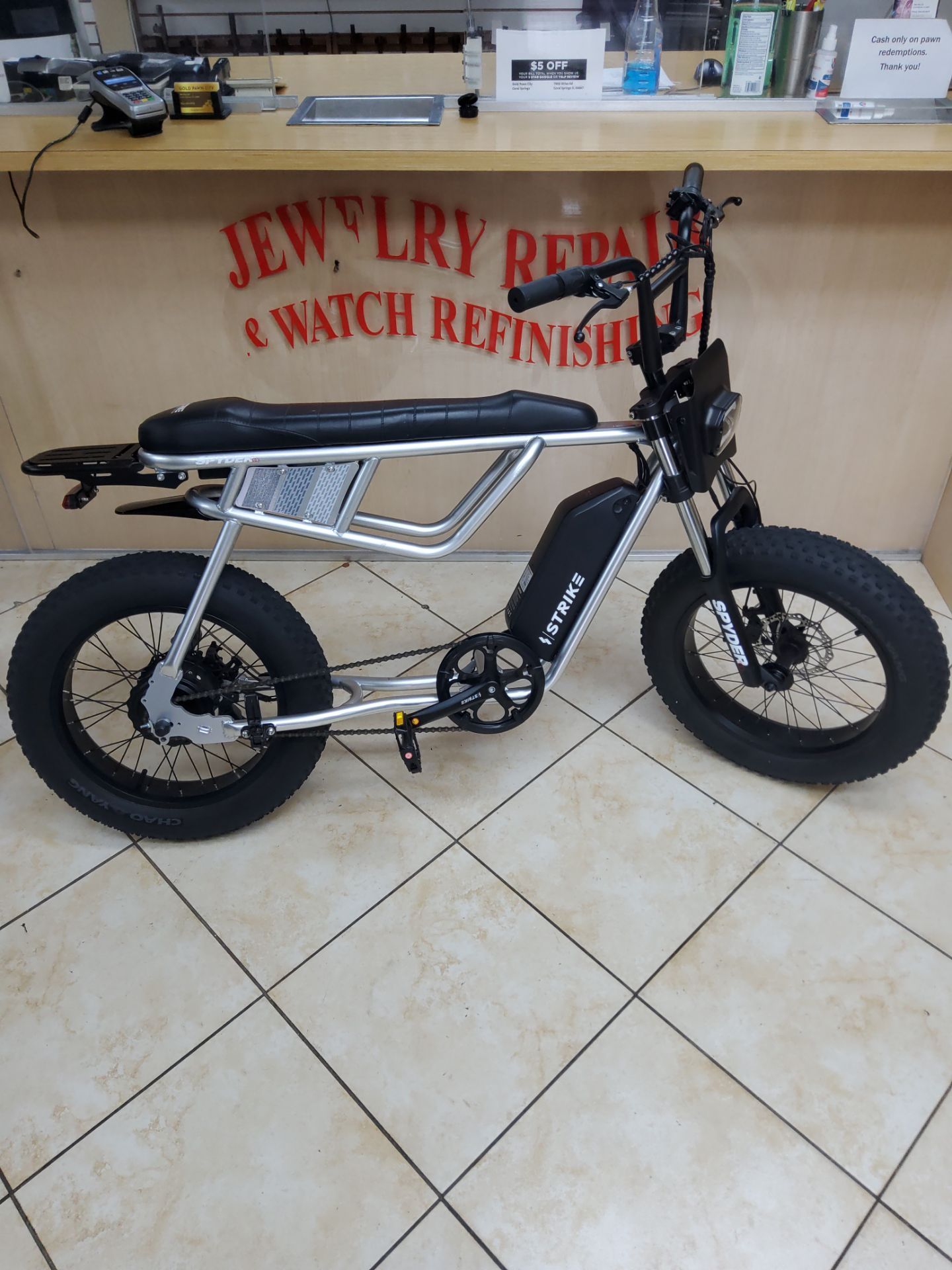 Strike Spyder 500 Electric Bicycle with Battery and Charger 500w Fat Tire