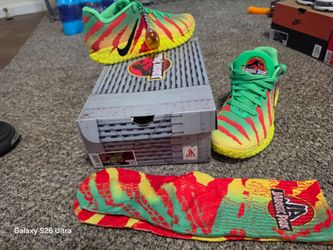 SIZE 11 JA MORANT JURRASIC PARK NIKES $150